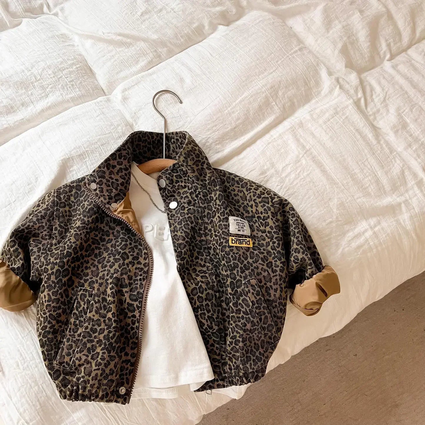 Jacke mit Leopardenmuster