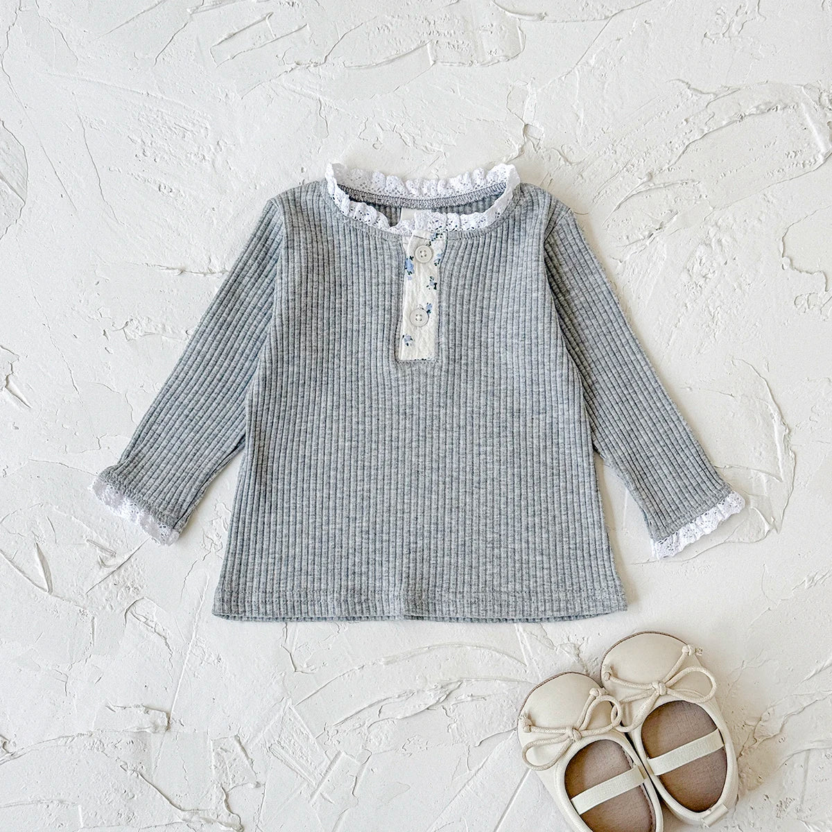 Langarm Shirt mit Blütendetail