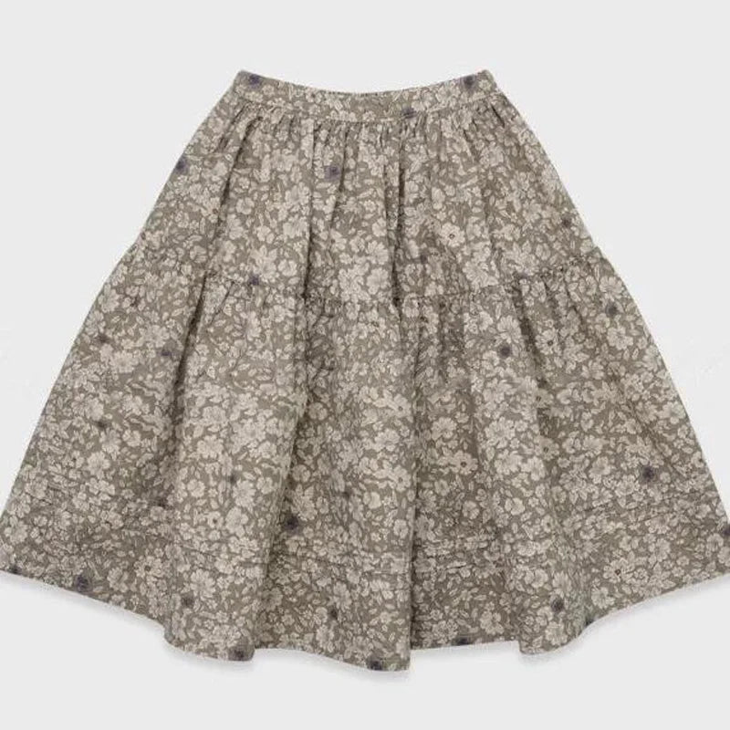 Rock mit Blumenmuster